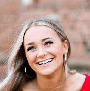 Meet your Posher, Julia